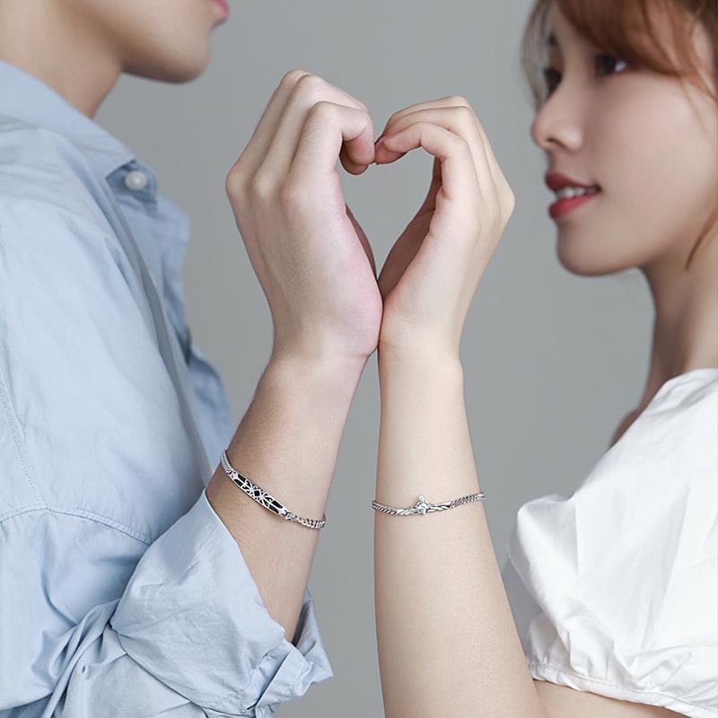 Vòng Tay Dây Xích Bằng Thép Titan Phong Cách Công Chúa Và Hiệp Sĩ Dành Cho Cặp Đôi