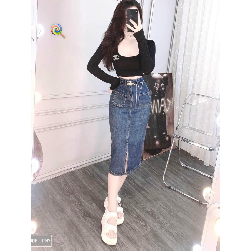 Áo kiểu tay dài croptop cổ U đính logo hiệu bên ngực cực hot , chất thun bozip mềm mịn