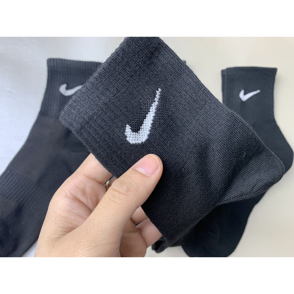 🔥 FREESHIP EXTRA 🔥 Tất Vớ Nike Trắng, Nike Đen, Kẻ Xọc Đen Cổ Lửng Cực Hót