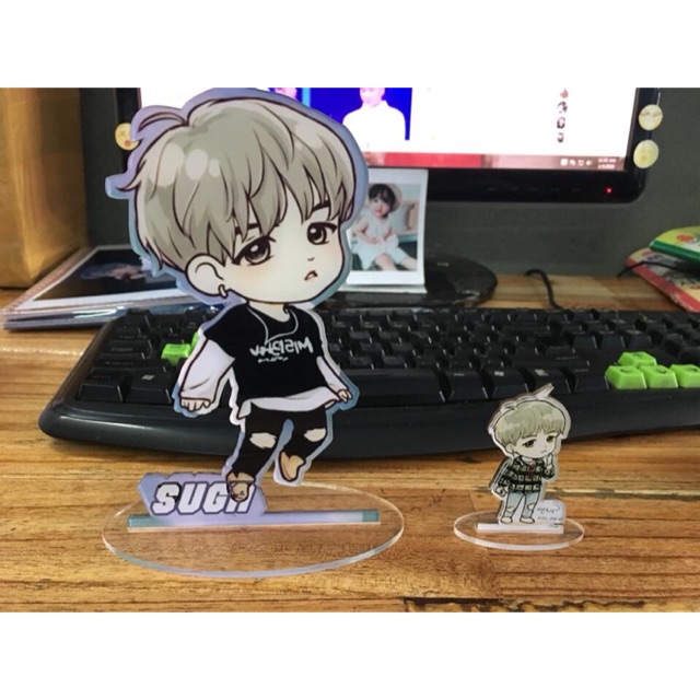Standee