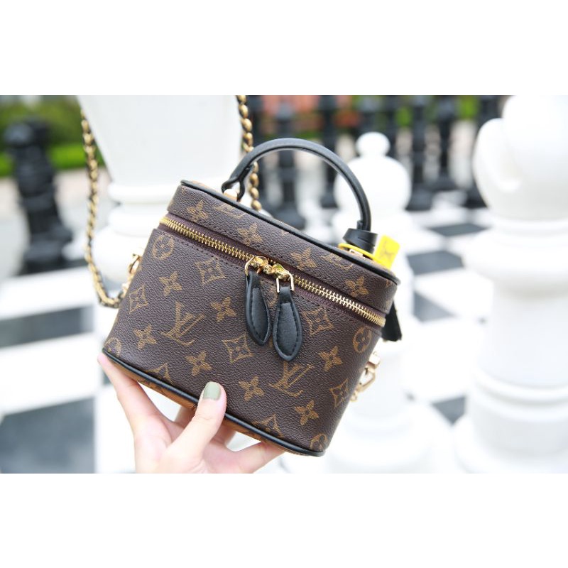 Túi nữ LV Vanity sz19cm chất da dày dặn kèm khăn quấn fullbox cực đẹp