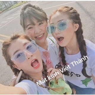 Kính V tây trong (Ảnh thật)