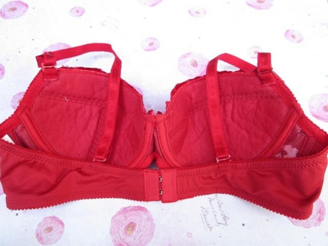 Áo lót Lovely Unique mỏng Loại 1
