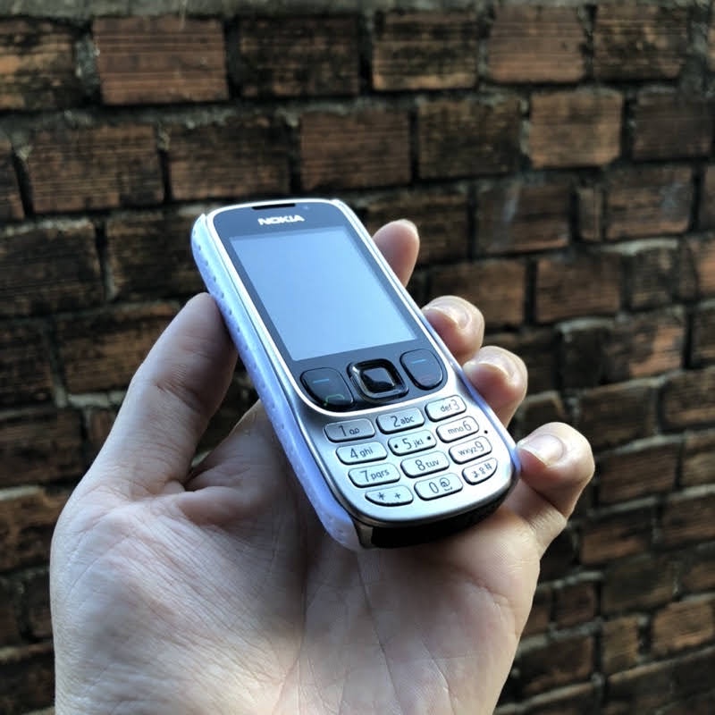 ỐP LƯNG NHỰA NOKIA 6303