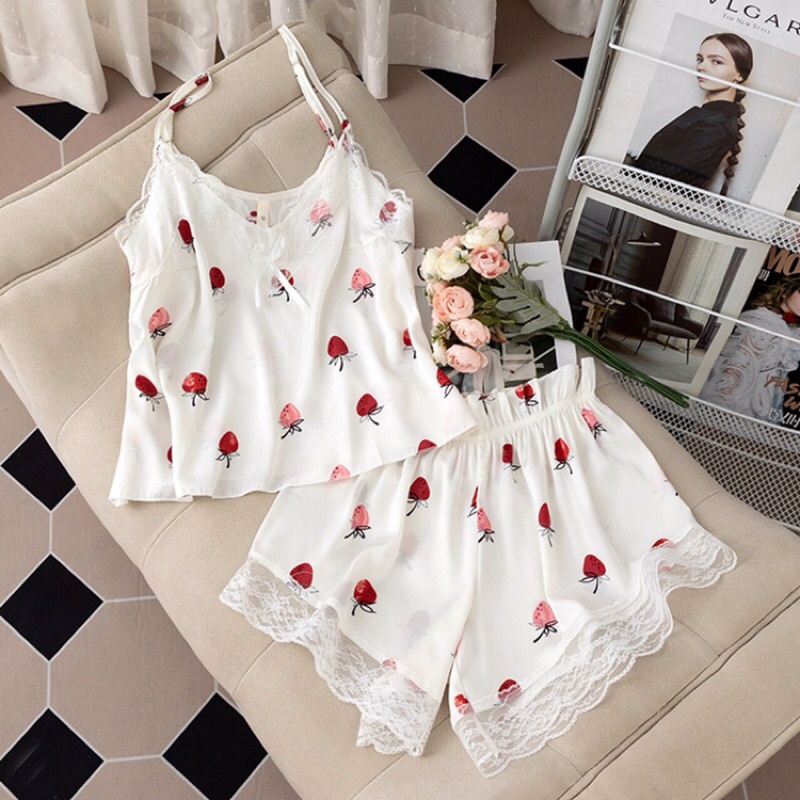 Bộ ngủ lụa hai dây phối ren hoa cao cấp Đầm mặc nhà sang chảnh quến rũ
