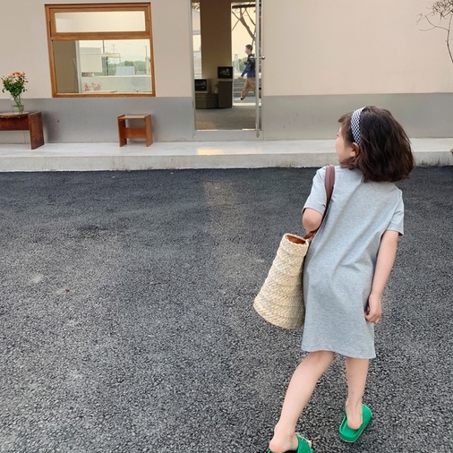 Đầm Thun Dài Xẻ Tà Tay Ngắn Cổ Tròn In Chữ Phong Cách Hàn Quốc Cho Nữ