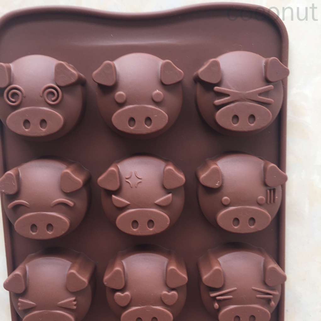 Khuôn silicon làm bánh pudding/ sô cô la/ xà phòng/ thạch/ đá 15 ngăn hình động vật dễ thương