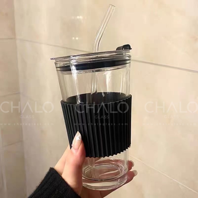Bình thuỷ tinh đựng nước 450ml (Kèm ống hút)