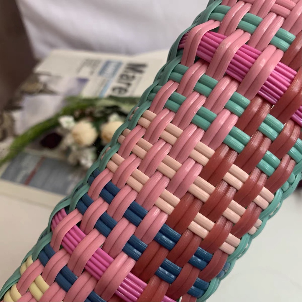 Túi Cói Đan Lát Chất Liệu PVC Bền Bỉ