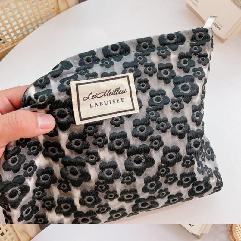 Túi Đựng Mỹ Phẩm Cỡ Lớn Họa Tiết Jacquard Màu Trắng Đen
