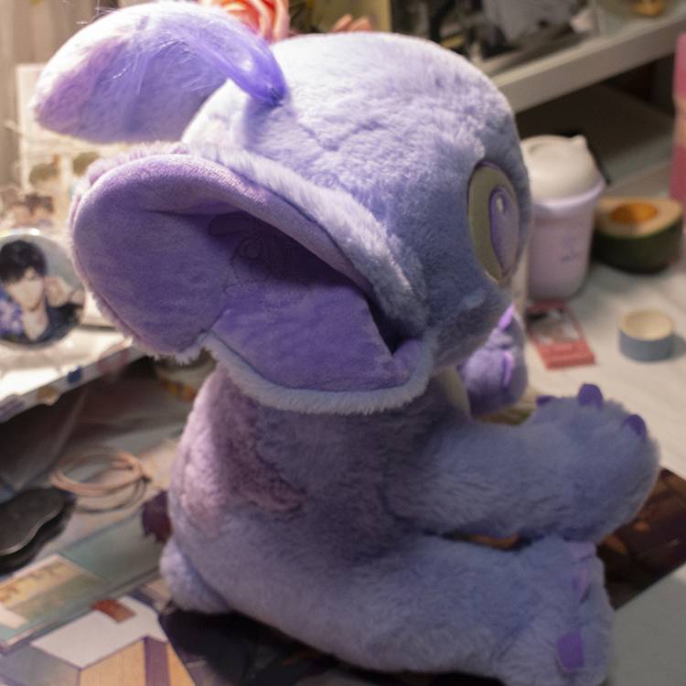 Thú Nhồi Bông Hình Stitch Màu Tím Dễ Thương