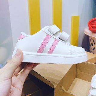 Giày adidas cho bé