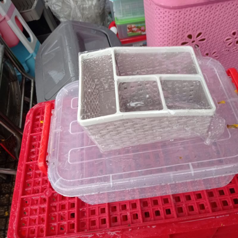 Kệ khay ngăn đa năng, tiện ích