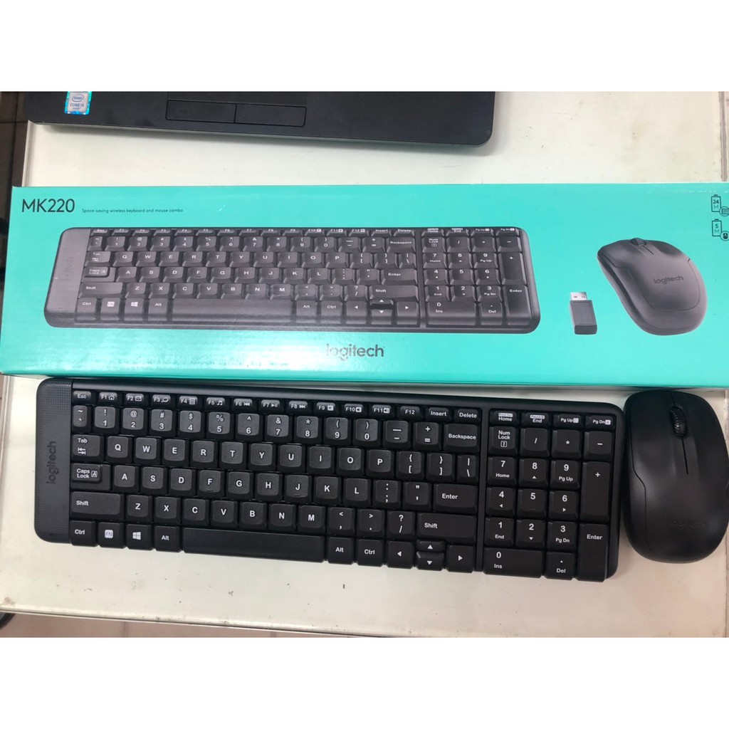 [Mã ELMS05 giảm 5% đơn 300k]Bộ bàn phím chuột không dây Logitech MK220- Chính Hãng DIGIWORLD - Bảo Hành 36 Tháng 1 đổi 1