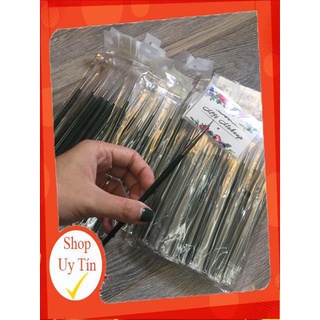 Cọ nét cán gỗ, dùng để vẽ, trang trí móng nail