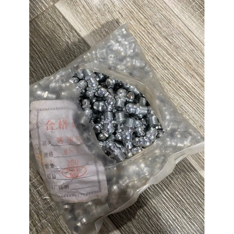 Sản phẩm gia đình làm: 250 cái đầu mỡ chếch phi 8