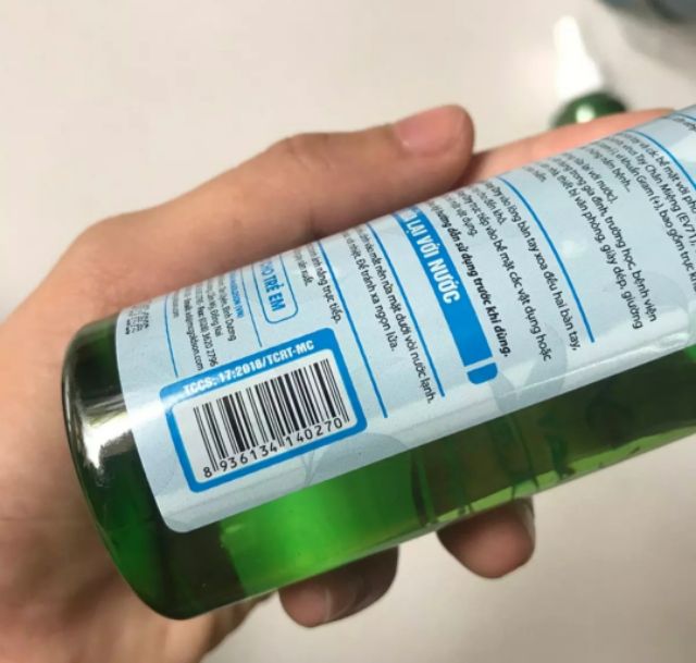 Xịt rửa tay sát khuẩn 70ml StayDry - McGoldson - Việt Nam