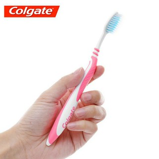 1 chiếc Bàn chải đánh răng colgate mềm mảnh