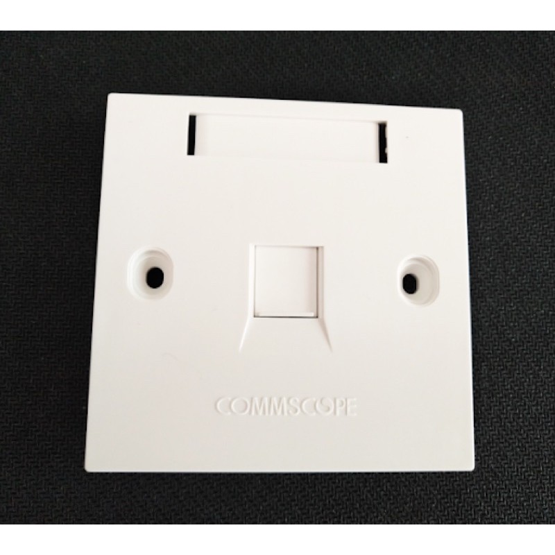 Mặt nạ vuông outlet 1 cổng CommScope AMP