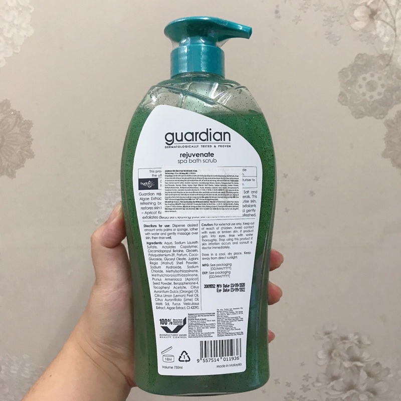 Sữa Tắm Có Hạt Tẩy Tế Bào Chết Guardian Rejuvenate Spa Bath Scrub 750ml