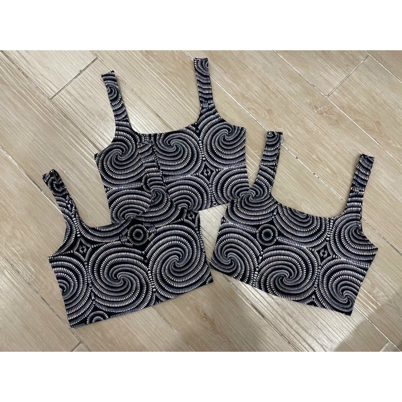 Áo Croptop F21 Họa Tiết Xoắn - 3629
