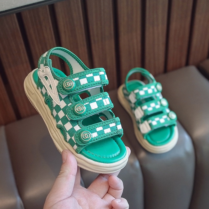 Giày sandal bé gái mã 2233