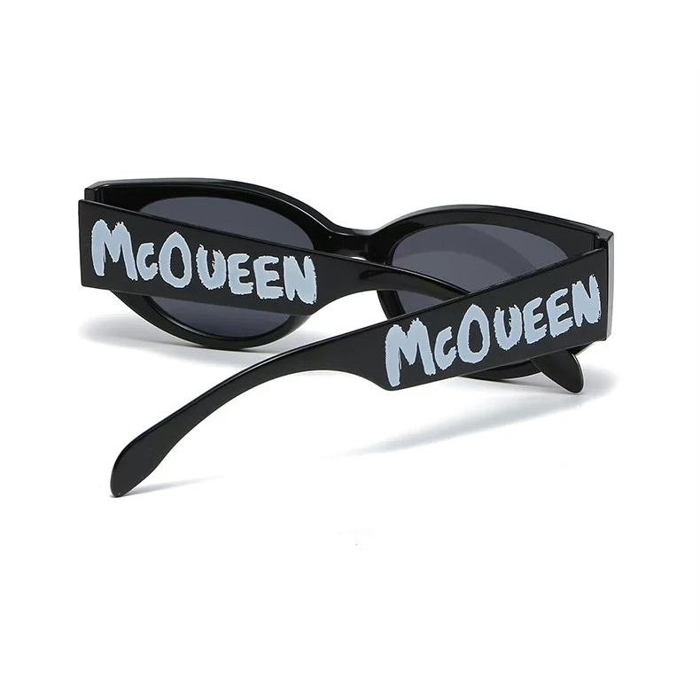 Mắt Kính Thời Trang Đính Mcqueen 632 Phong Cách Ulzzang Siêu Xinh - Hazo