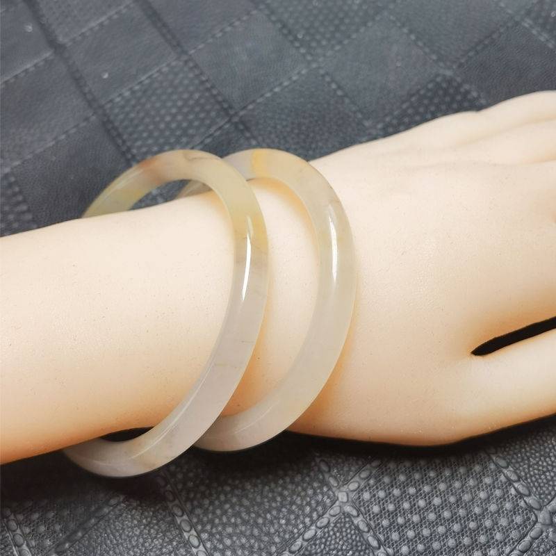 Vòng Đeo Tay Đá Ngọc Bích Tròn Mỏng Chính Hãng Hetian Cho Nữ