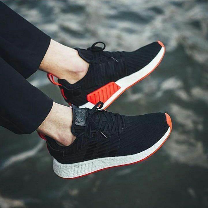 Giày thể thao Adidas NMD R2 đen đỏ