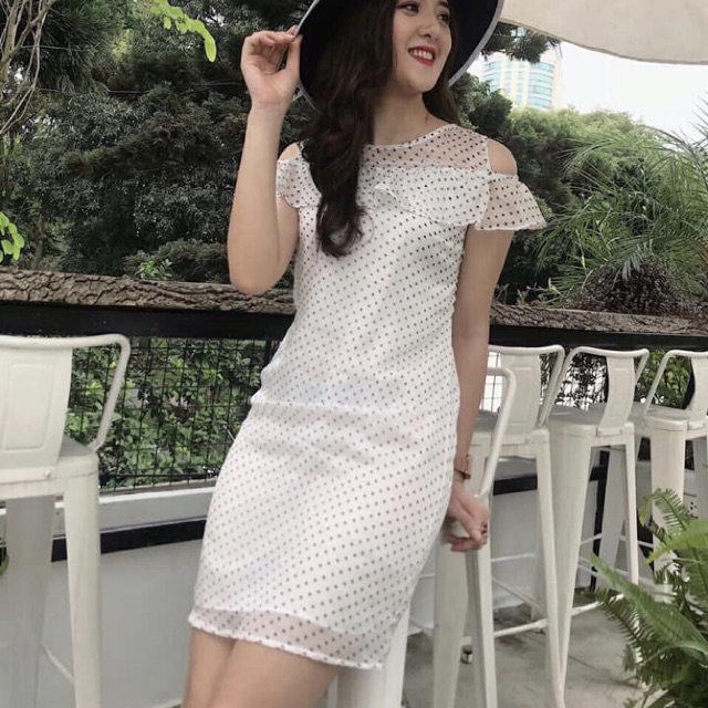 váy suông hở vai