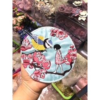 Tấm tròn dán áo dài