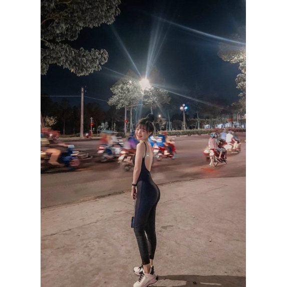 [HÀNG ĐẸP sẵn mút ngực]Jumpsuit Đen 2 Dây Hở Lưng Ôm Body Quyến Rũ Tôn Dáng | BigBuy360 - bigbuy360.vn