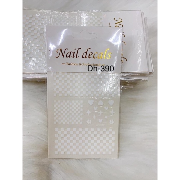 Sticker dán trang trí móng tay chân t. hiệu