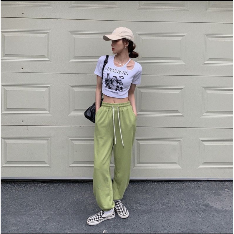 Áo croptop xinh xắn