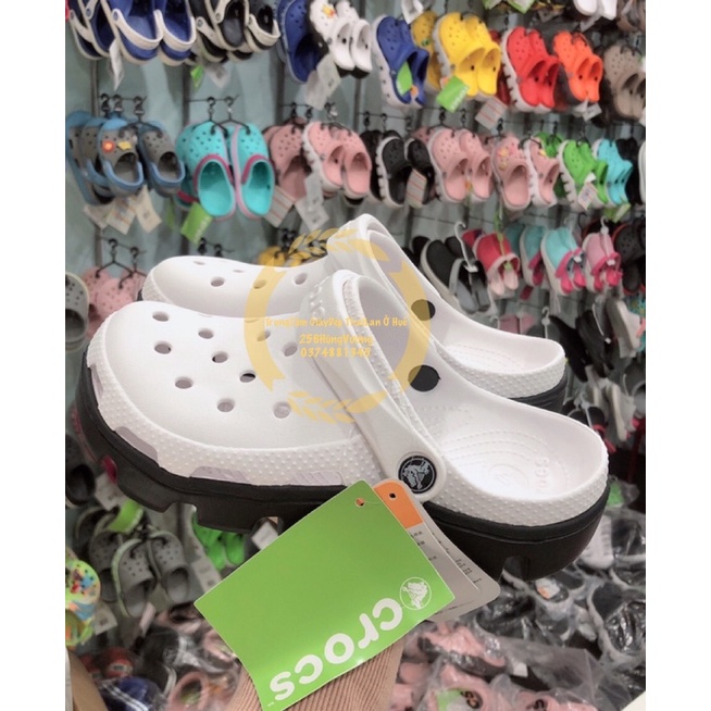 Sục crosc Duet đi mưa