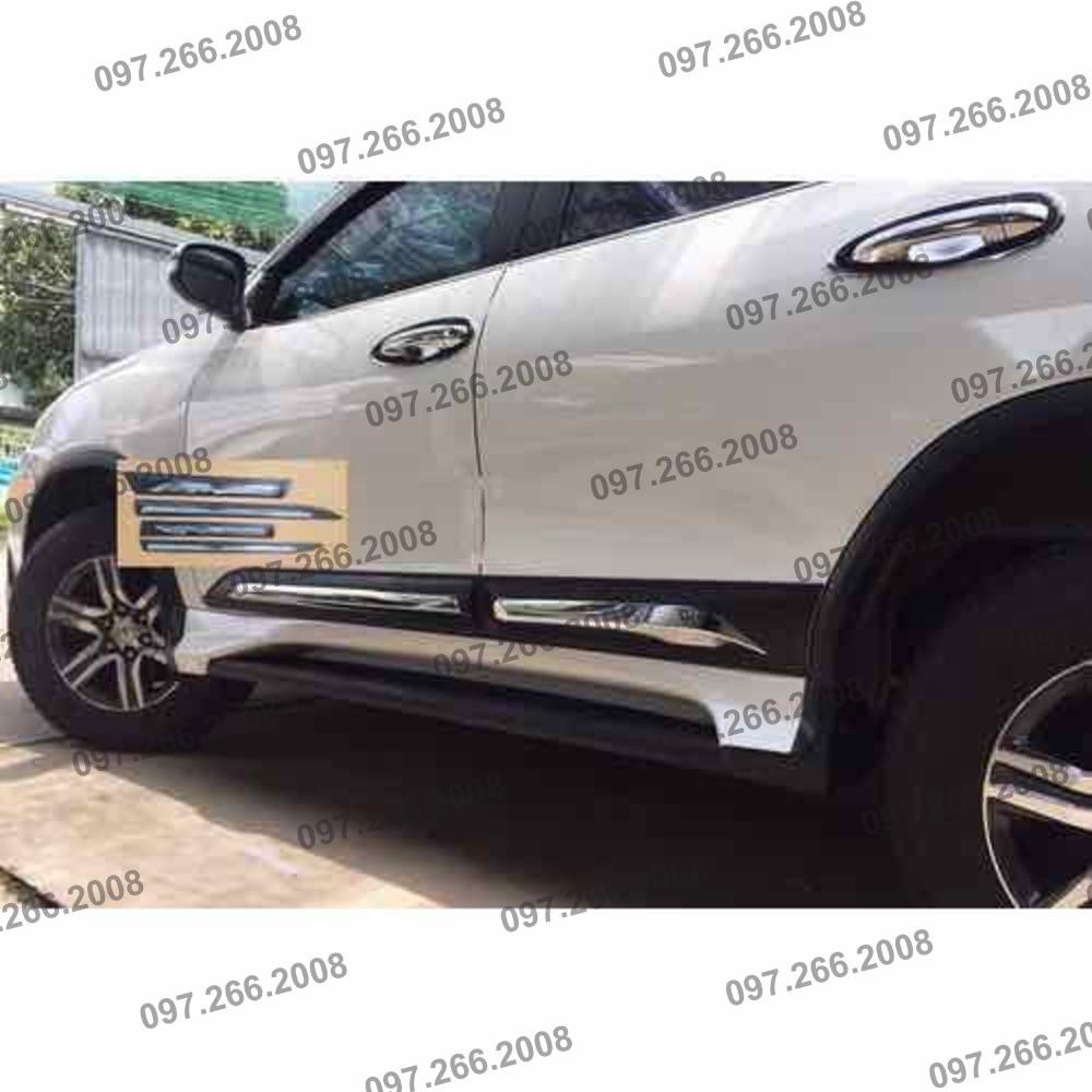 Nẹp sườn hông xe Toyota Fortuner 2017-2021 bản to cao cấp