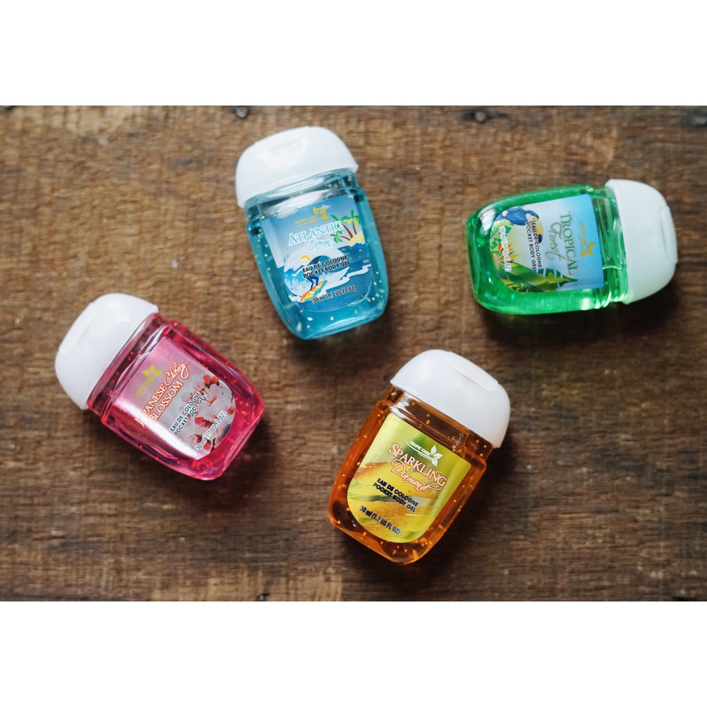 COMBO 4 CHAI GEL RỬA TAY NƯỚC HOA TROPIC CARE (TẶNG KÈM 4 MÓC TREO TIỆN LỢI) | Thế Giới Skin Care