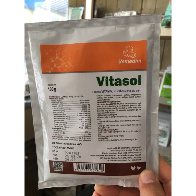 vitasol ,cắn mổ lông, lông sần sùi, không đẹp lông