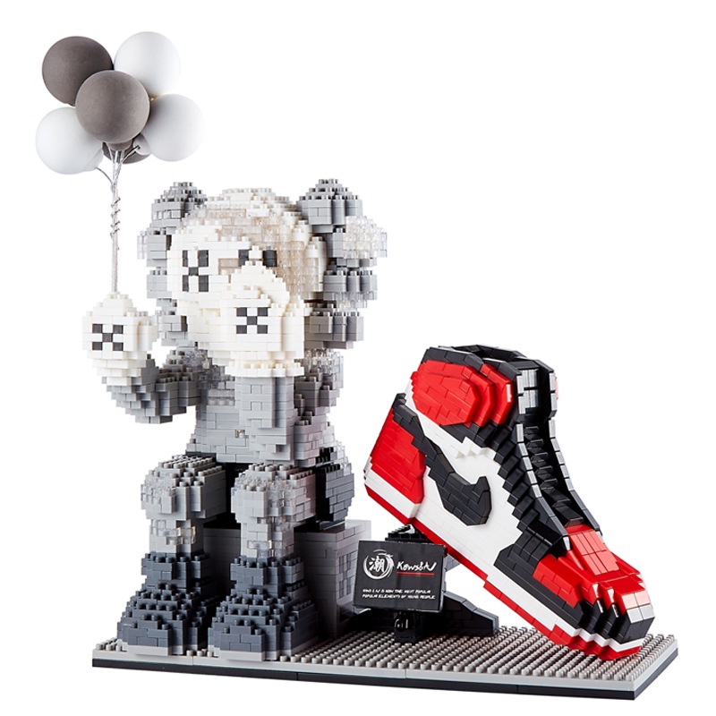 Đồ Chơi Lắp Ráp Giá Đỡ Bút Mô Hình kaws 6907