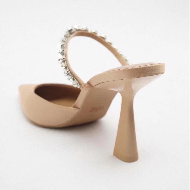 Order 🌼 ZR guốc mũi nhọn đá đen và nude