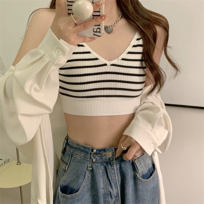 Áo Bra Sọc Ngang Trắng Đen Cổ V 4 Dây LSEOUL A2520 Chất Len Gân Dày Dặn