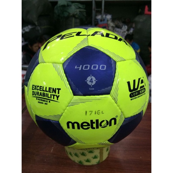 Bóng đá size 4 bóng khâu tay hàng cao cấp đủ các màu