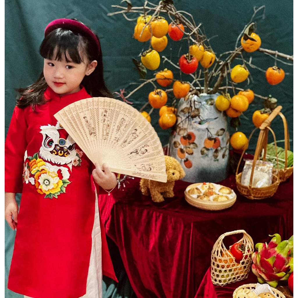 Áo dài cách tân thêu kỳ lân cho bé gái ,ao dai be gai thoi trang thiet ke