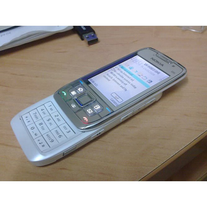 Điện thoại nokia e66 nắp trượt pin khủng giá rẻ tặng kèm pin và sạc -Bảo hành 12 tháng