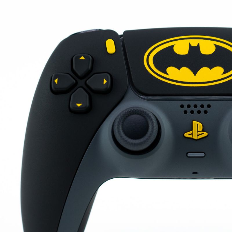 [PS5] Nhận custom tay bấm theo chủ đề Batman