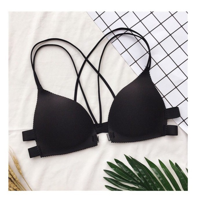 Bra su cài trước tiểu thư