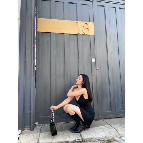 ĐẦM CÚP NGỰC TAI MÈO