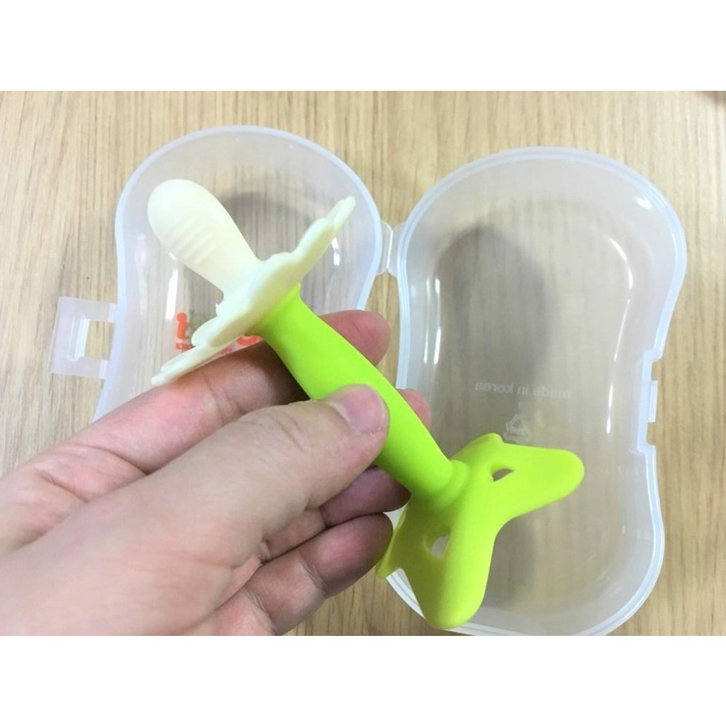 Gặm nướu silicon hình bông hoa baby&I Hàn Quốc có hộp đựng tiện lợi
