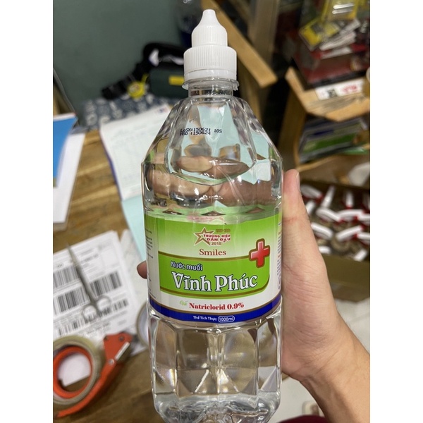 Nước Muối Sinh Lí Natriclorid 0,9% Vĩnh Phúc 1000ml