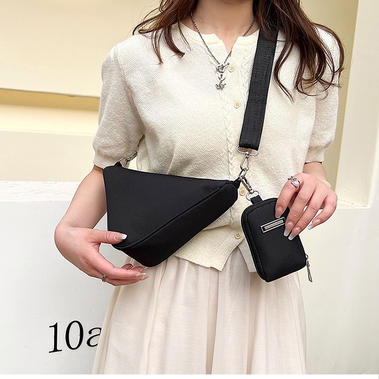 Túi Đeo Vai Bằng Vải Bạt Nylon Sức Chứa Lớn Mẫu Mới 2022 Phong Cách Thể Thao Dễ Phối Đồ Thời Trang Cho Nữ